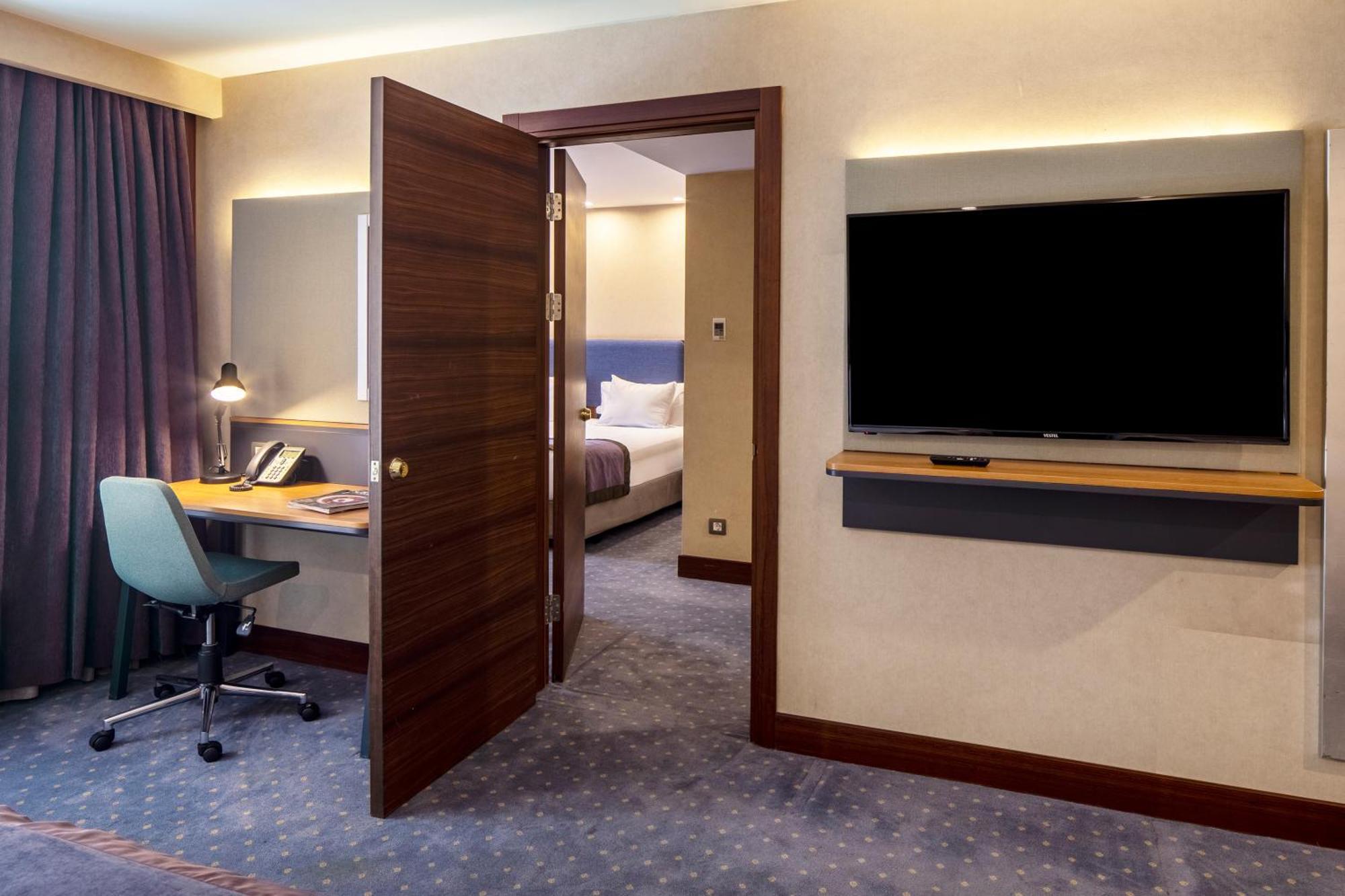 Holiday Inn Sisli By Ihg Istanbul Luaran gambar