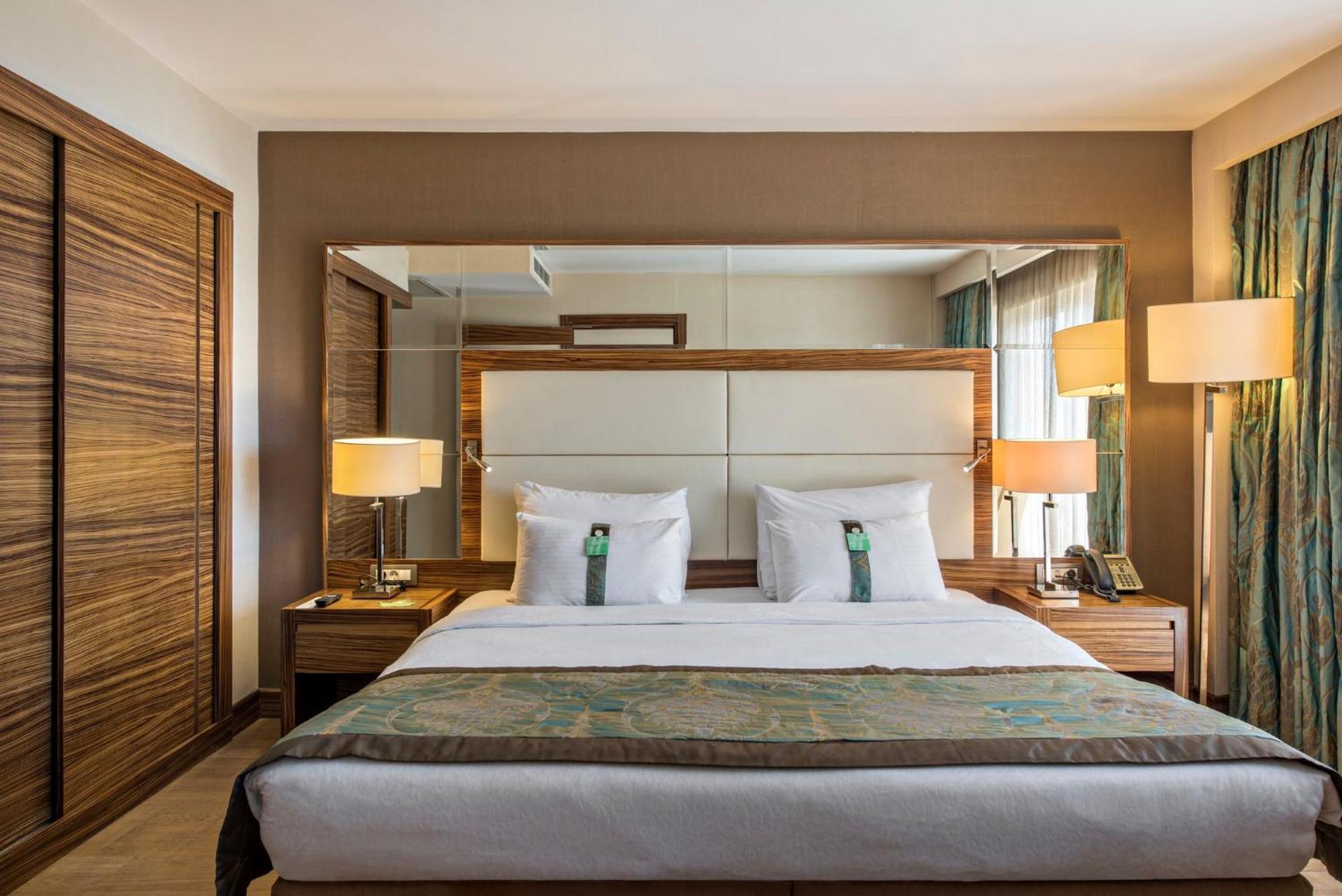 Holiday Inn Sisli By Ihg Istanbul Luaran gambar